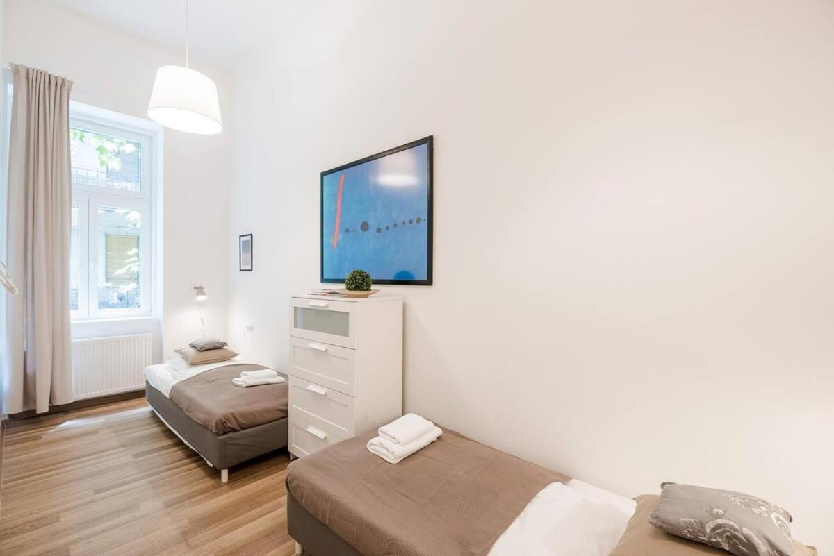 Brand New Central Ac Apartment ブダペスト エクステリア 写真