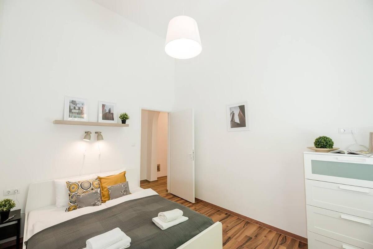 Brand New Central Ac Apartment ブダペスト エクステリア 写真