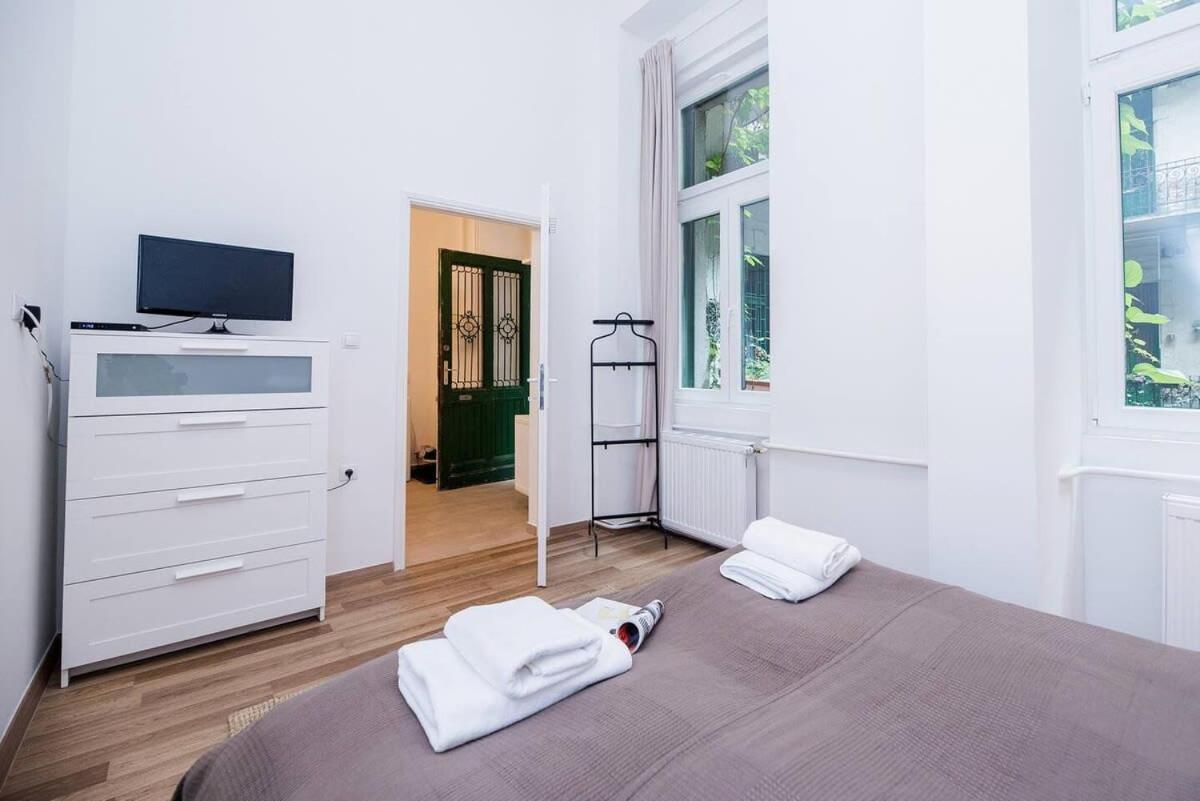 Brand New Central Ac Apartment ブダペスト エクステリア 写真